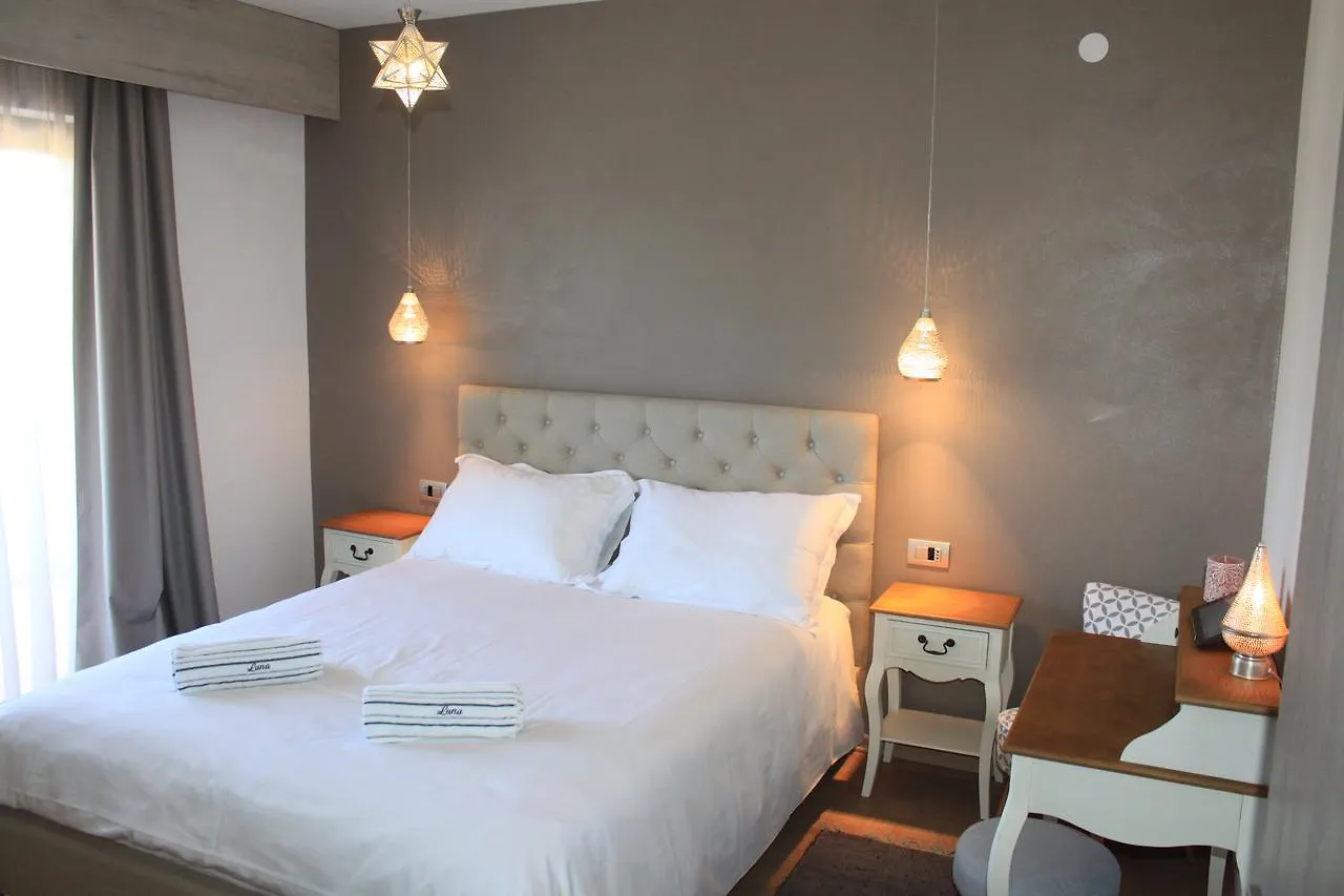 Boutique Rooms Luna Umag Bed & Breakfast