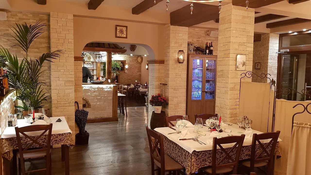 Boutique Rooms Luna Umag Bed & Breakfast